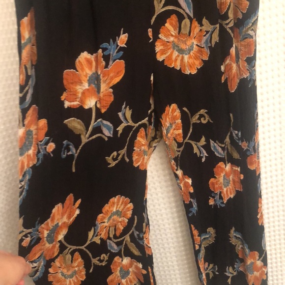 Patrons of Peace | Jumper - Picture 2 of 4